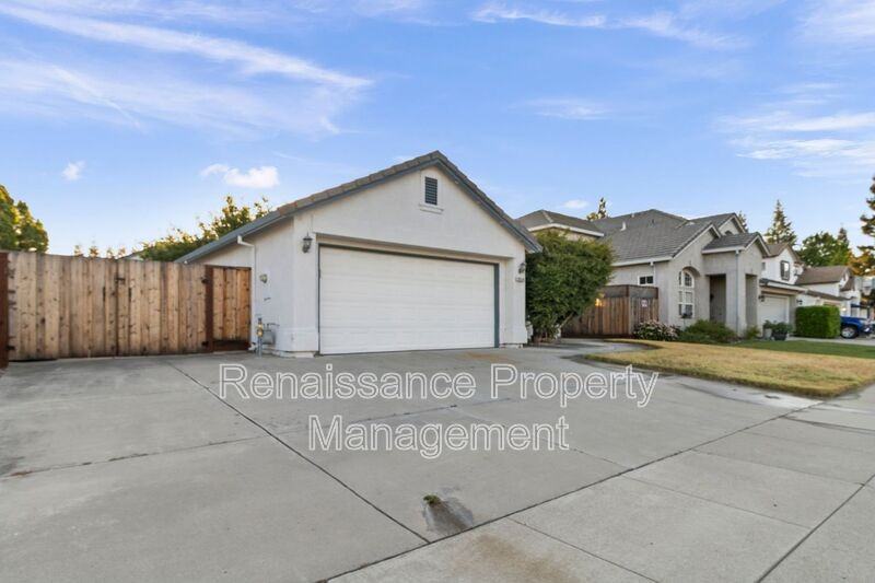 1539 Abrew Way - Photo 6 of 31