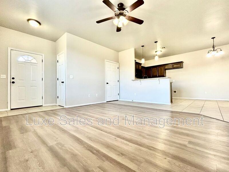 1328 Garden Gate Dr #A - Photo 3 of 16