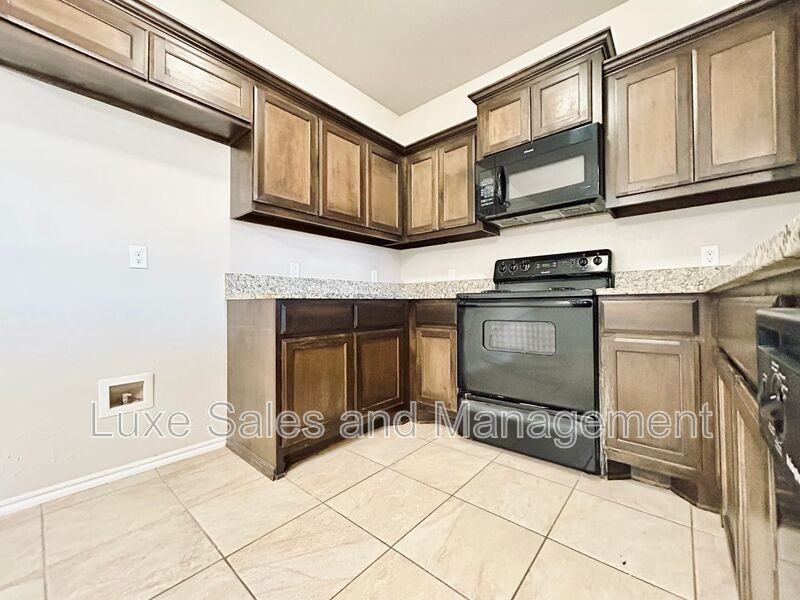 1328 Garden Gate Dr #A - Photo 6 of 16
