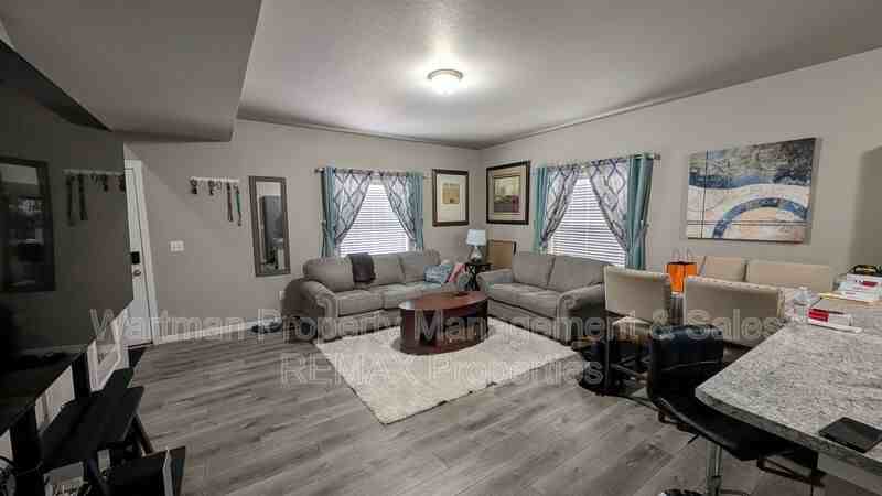4628 Wharf Pt - Photo 4 of 18