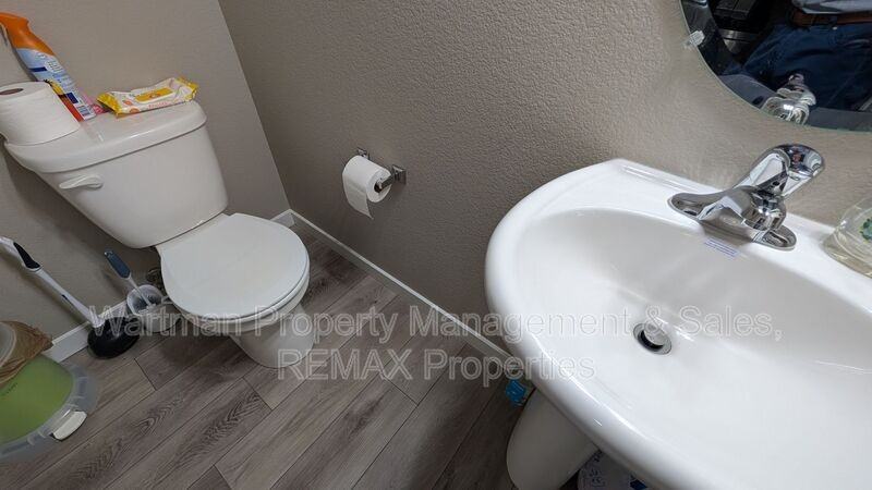 4628 Wharf Pt - Photo 6 of 18