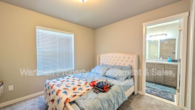 4628 Wharf Pt - Photo 7 of 18