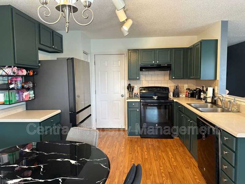 3 Cattle Ct - Photo 2 of 11