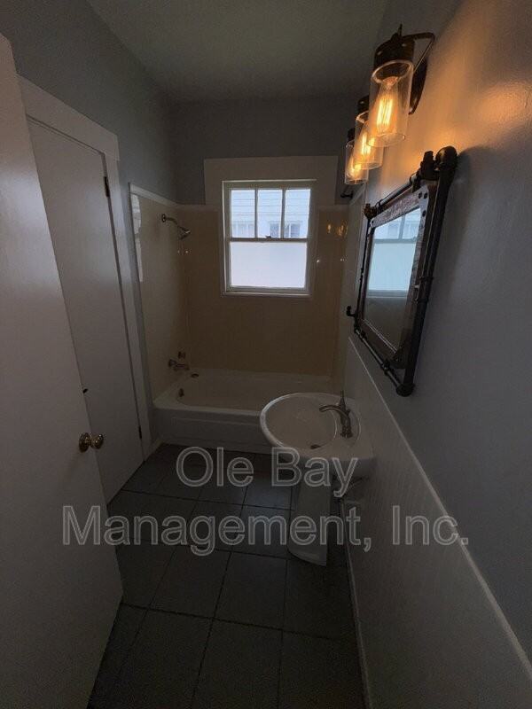 731 Jemison St - Photo 6 of 8