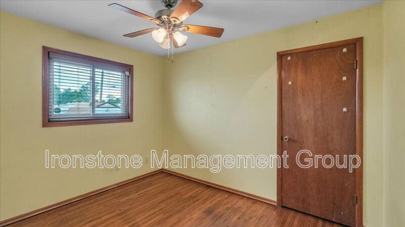 4956 S Maybelle Ave - Photo 6 of 15