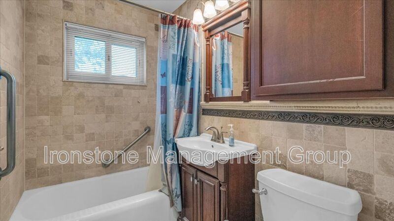 4956 S Maybelle Ave - Photo 7 of 15