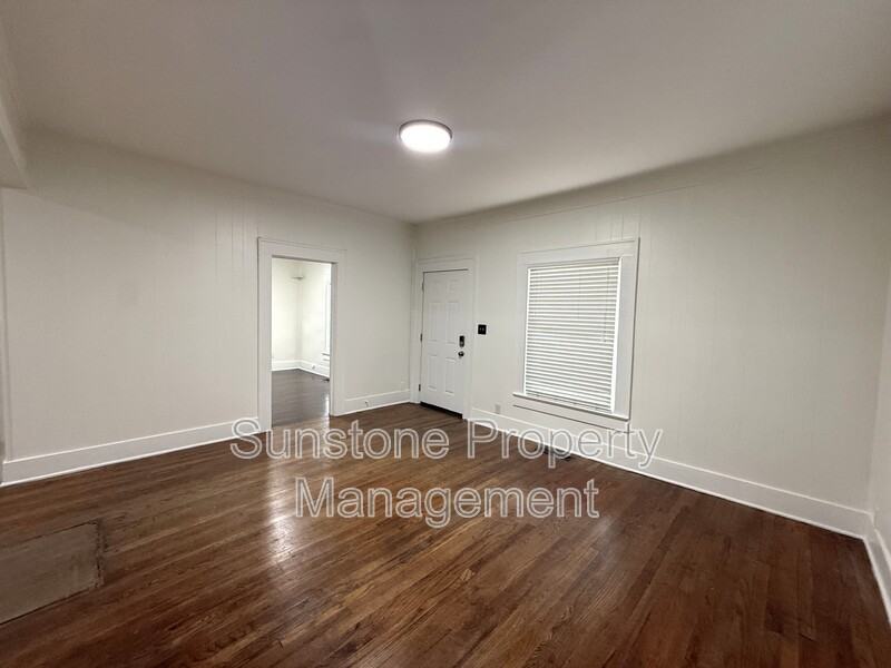 103 W 3rd St - Photo 6 of 16