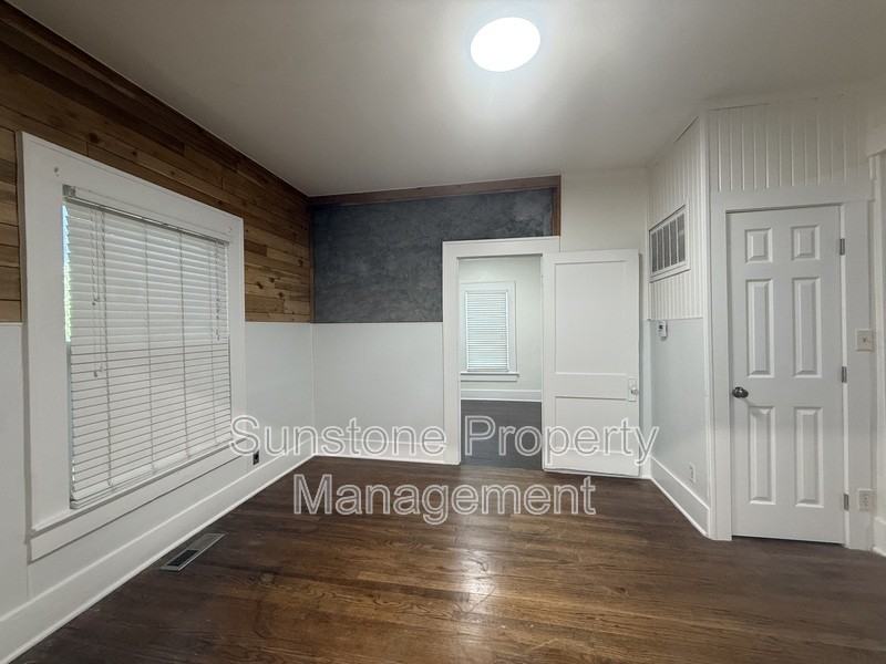 103 W 3rd St - Photo 7 of 16
