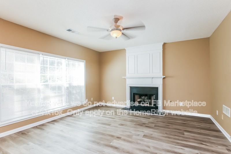 740 Westre Way - Photo 3 of 17