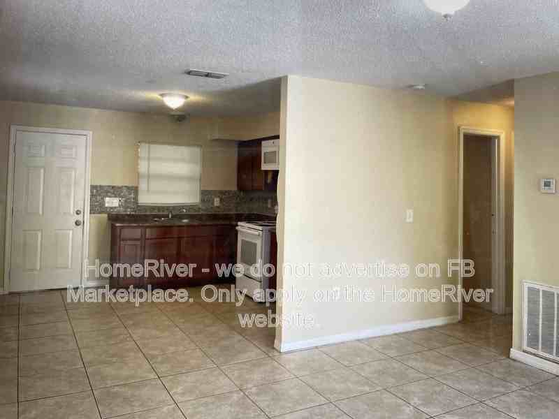 1111 Tuskegee St #A - Photo 3 of 10