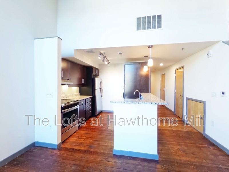 1101 Hawthorne Ln #241 - Photo 2 of 11