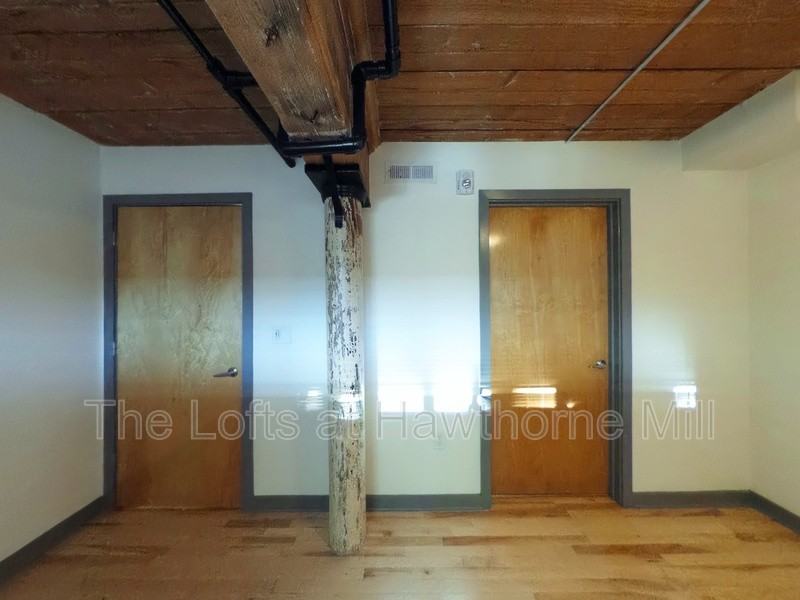 1101 Hawthorne Ln #241 - Photo 6 of 11