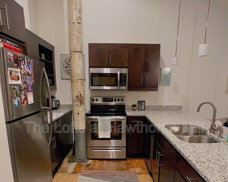 1101 Hawthorne Ln #127 - Photo 3 of 7