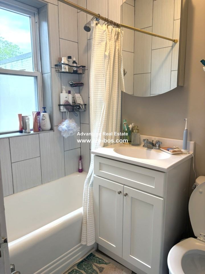 23 Lanark Rd #17 - Photo 6 of 24