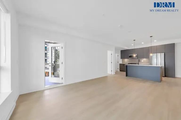 3438 146a St #D197 - Photo 7 of 19