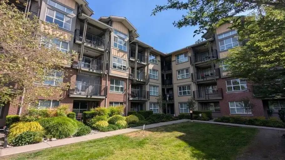 5889 Irmin St #105 - Photo 2 of 23