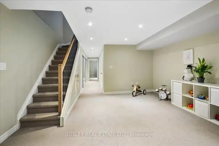68 Sarah Ashbridge Ave - Photo 6 of 27