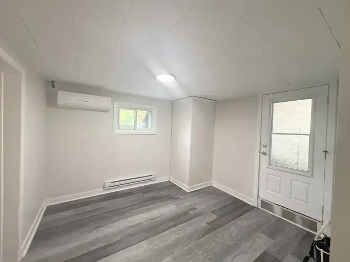 133 Wilson St #2 - Photo 4 of 14