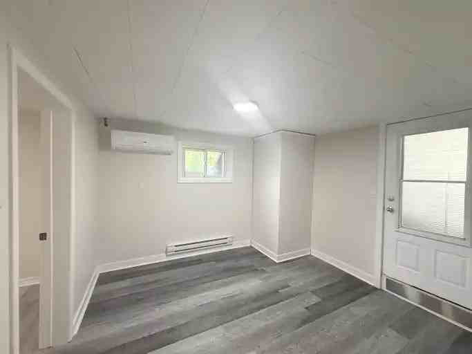 133 Wilson St #2 - Photo 5 of 14
