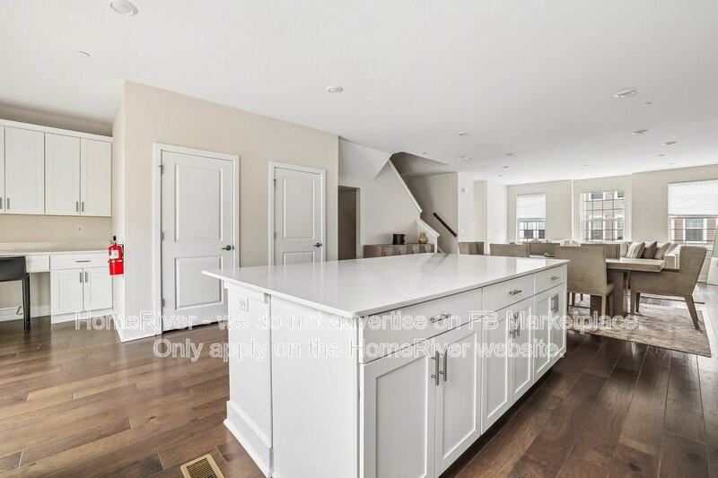 3 Coogan Ct - Photo 3 of 30