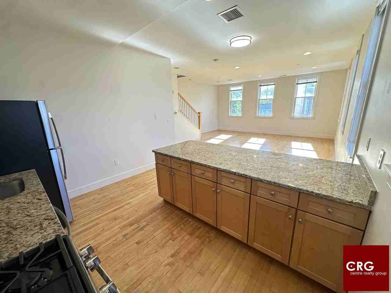 102 2nd St #PH04 - Photo 2 of 14