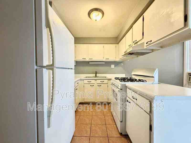 353 S St #8 - Photo 6 of 22