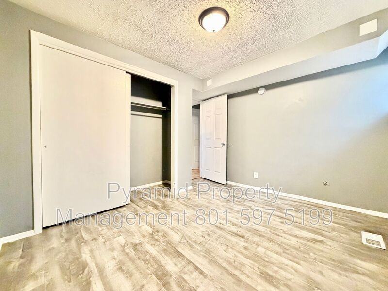 353 S St #8 - Photo 7 of 22