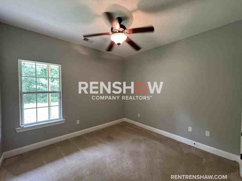 220 Armour Pl - Photo 6 of 21