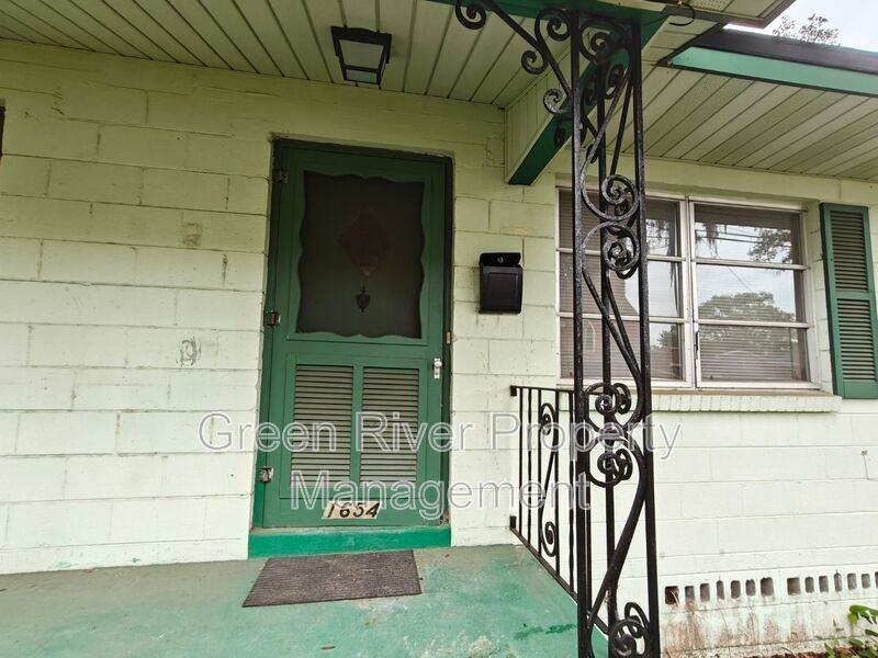 1654 Talbot Ave - Photo 5 of 29
