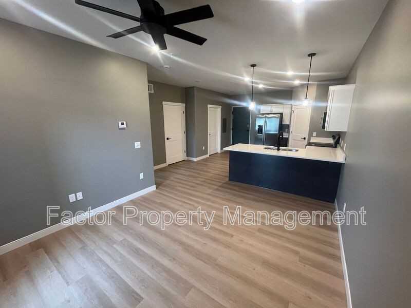 960 N 3rd St #207 - Photo 3 of 12