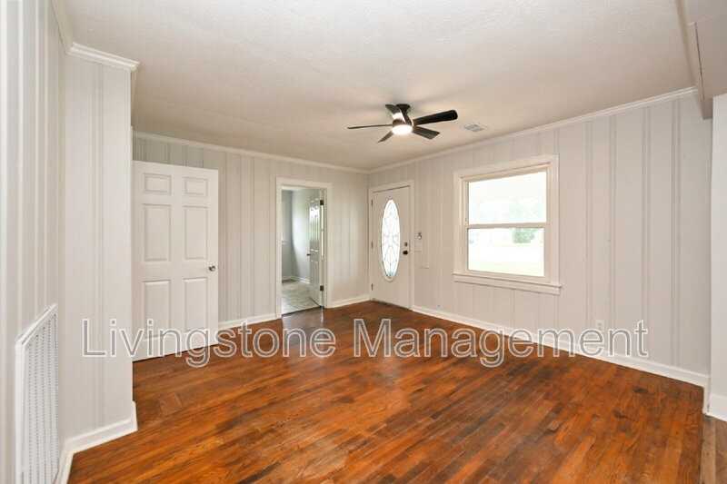 872 W Albert Gallatin Ave - Photo 3 of 50