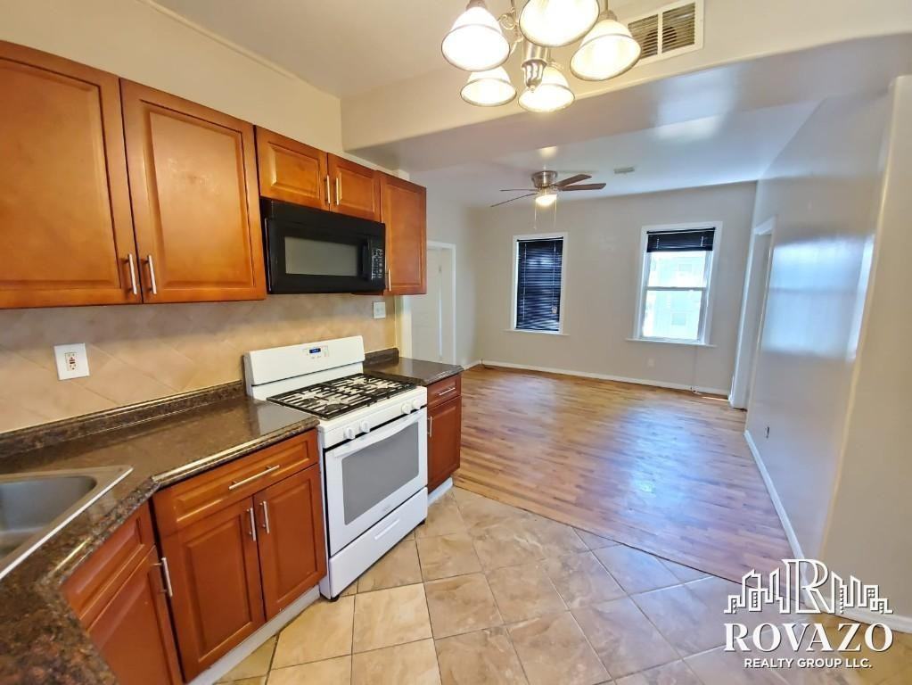 83 Ellery Avenue #2A - Photo 2 of 9