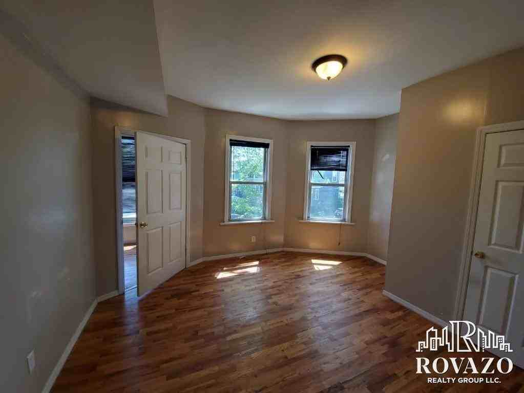 83 Ellery Avenue #2A - Photo 6 of 9