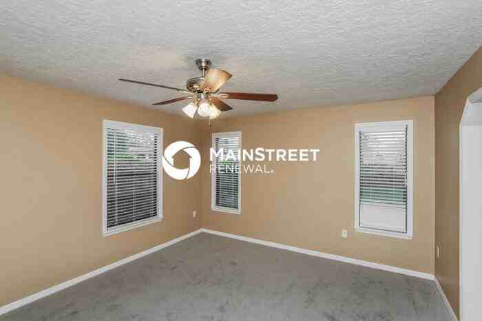 798 Pampas St Nw - Photo 5 of 15