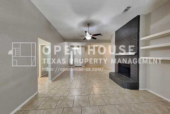 6921 Black Wing Dr - Photo 4 of 20