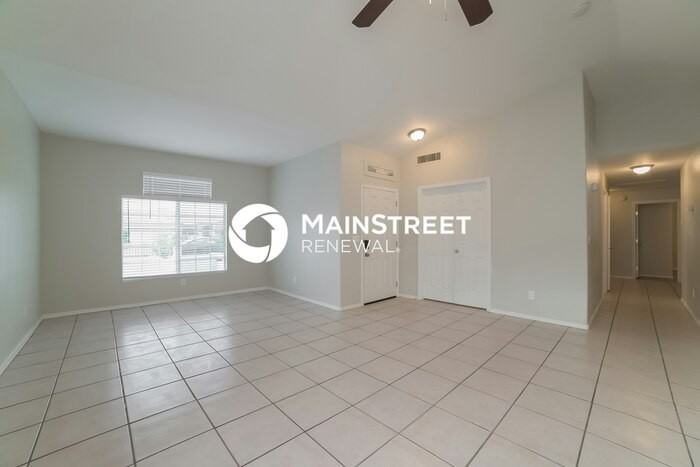 8505 W Windsor Ave - Photo 3 of 16