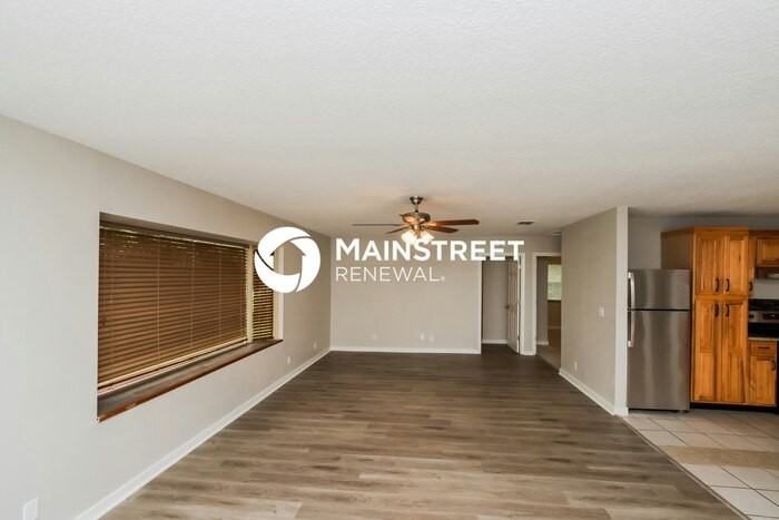 555 La Veta Dr - Photo 5 of 16