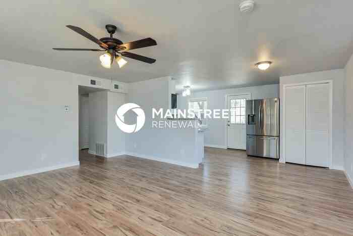 2608 Jay Pl - Photo 4 of 16
