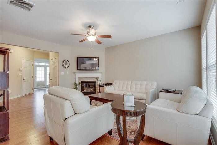 2318 Brynfield Cv - Photo 7 of 34