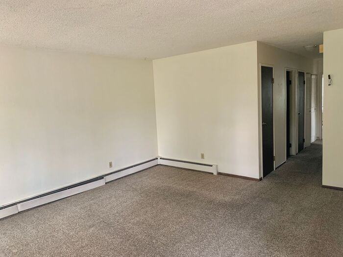 1632 E 17th St - Photo 2 of 14