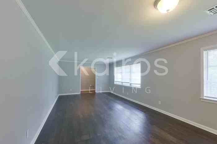 3806 Marie Cook Dr - Photo 2 of 21