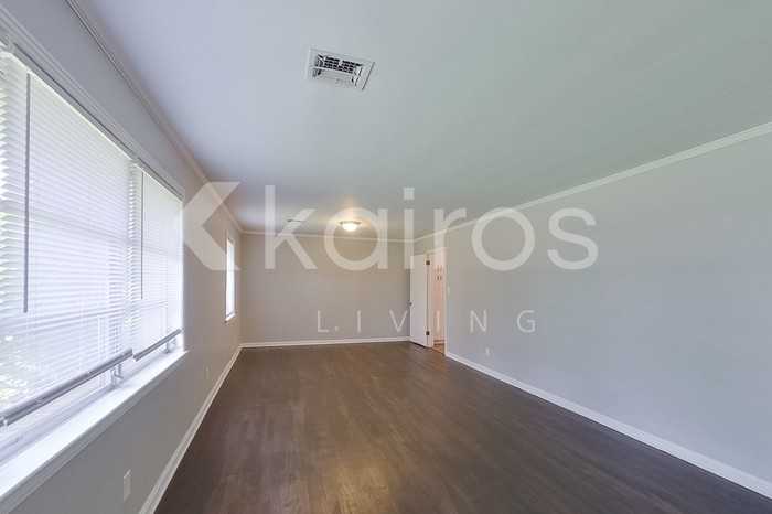 3806 Marie Cook Dr - Photo 4 of 21