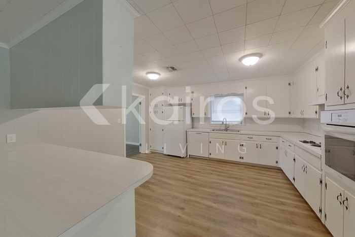 3806 Marie Cook Dr - Photo 6 of 21