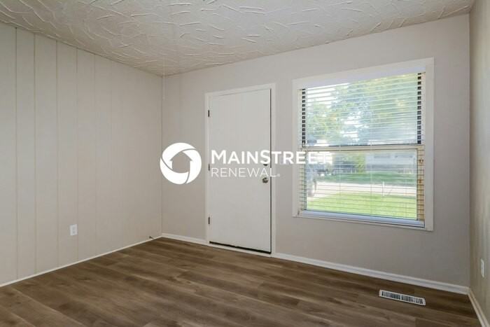 4610 Heege Rd - Photo 2 of 16