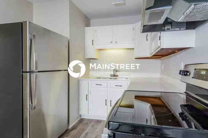 4610 Heege Rd - Photo 5 of 16