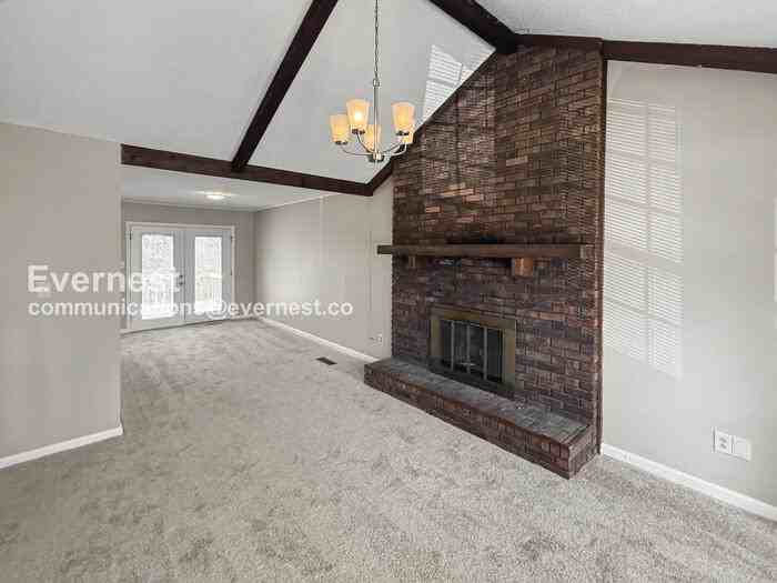 617 Carson Crest Cir - Photo 3 of 27