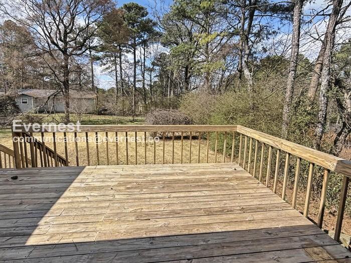 617 Carson Crest Cir - Photo 4 of 27