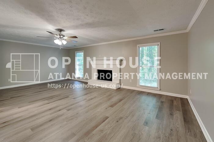 1765 Blackwillow Dr - Photo 5 of 20