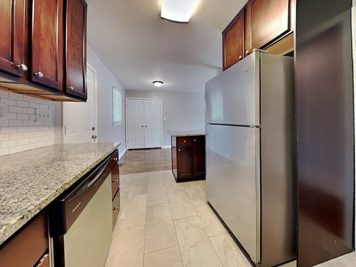 2892 Horse Shoe Dr Se - Photo 6 of 18