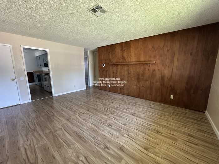 6807 N El Dorado St - Photo 2 of 17